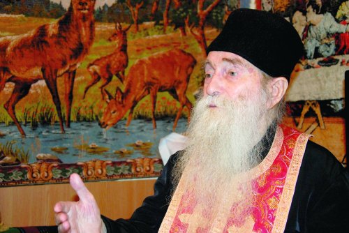 Părintele Arsenie Papacioc, un destin martiric Poza 35274