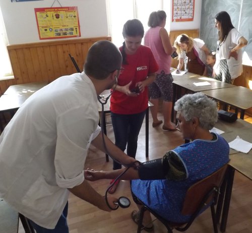Campania „Sănătate pentru sate” a ajuns la Viscri, Brașov Poza 34982