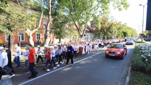 Peste 1200 de tineri au participat la reuniunea de la Bistrița Poza 34653