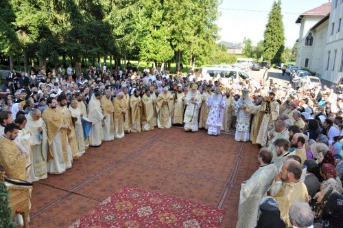 Sărbătorile sfinţilor nemţeni Poza 34635