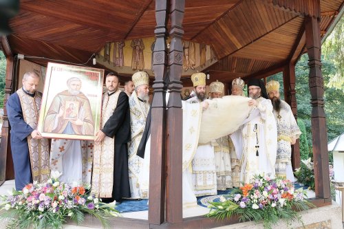 Canonizarea Sfântului Pafnutie - Pârvu Zugravul, proclamată solemn Poza 34299