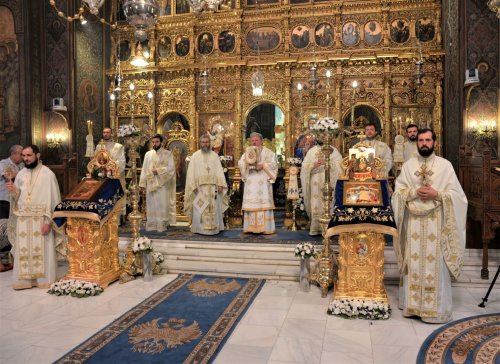 Slujire arhierească la Catedrala Patriarhală Poza 33463