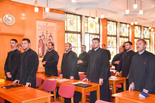 Cursuri pentru obținerea gradelor profesionale în preoție la Timișoara Poza 32795