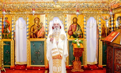 Asumarea crucii ne uneşte cu Hristos