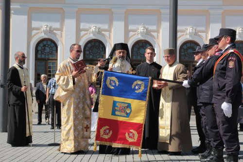 Sfințirea drapelului ISU la Sibiu și Alba Iulia Poza 31774