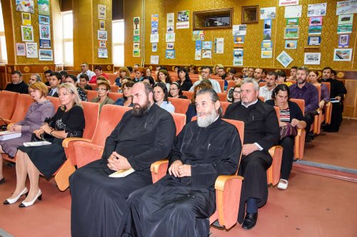 Consfătuirea profesorilor de religie din Episcopia Caransebeșului Poza 31390