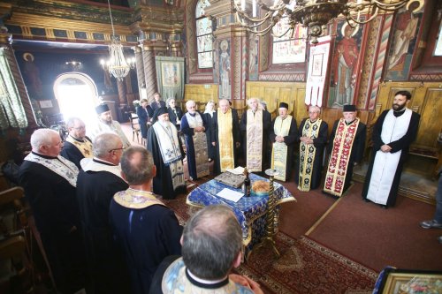 Cinstire adusă preoților pensionari din Protopopiatul Sibiu Poza 31115