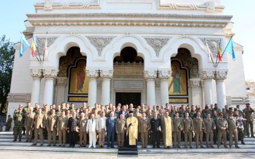 Te Deum de Ziua Armatei Române în Catedrala din Galaţi Poza 29835