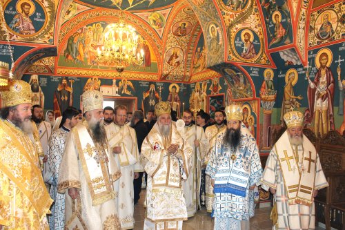Mănăstirea „Sfântul Gheorghe” a fost sfinţită Poza 29686