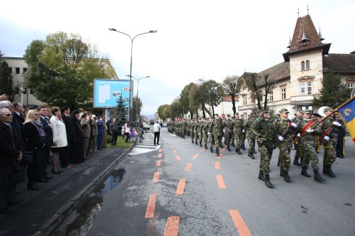 Manifestări în cinstea eroilor, de Ziua Armatei Române Poza 29506