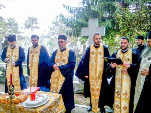 Pomenire a mărturisitorilor ortodocși la Mănăstirea Cernica Poza 29475