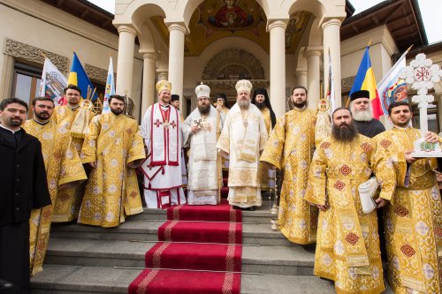 Preafericitul Părinte Rastislav a slujit la Catedrala Patriarhală Poza 29323