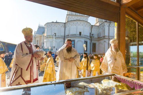 Preafericitul Părinte Rastislav a slujit la Catedrala Patriarhală Poza 314691