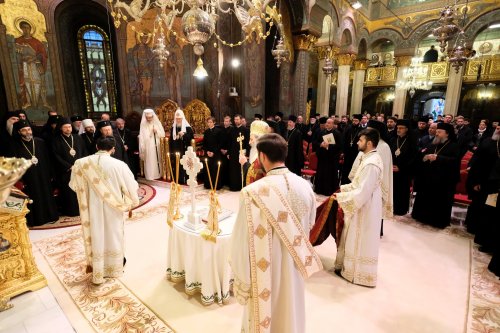 Te Deum la 10 ani de la întronizarea Patriarhului României Poza 314664