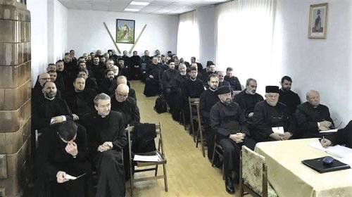 Conferința de toamnă a preoților din Protopopiatul Câmpeni Poza 28897