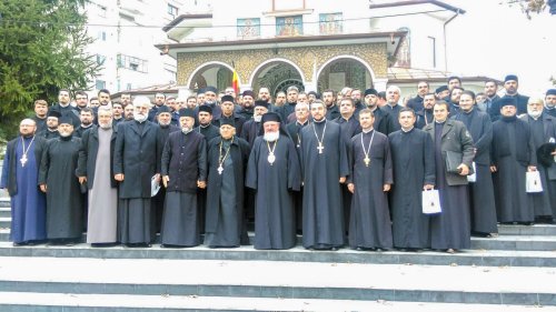 Conferinţă pastoral-misionară la Ploieşti Poza 28725