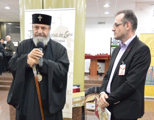 Diplome și premii la Târgul de Carte și Revistă Religioasă de la Sibiu Poza 28682