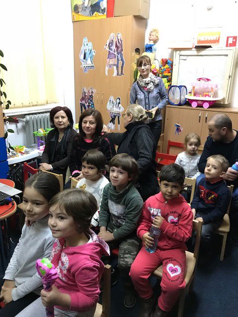 Noi activităţi la Centrul pentru copii „Anastasia” al Arhiepiscopiei Craiovei Poza 27894