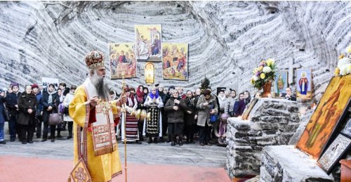 Biserica din Salina Ocnele Mari a fost sfințită Poza 27081