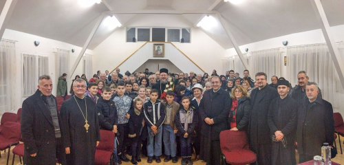 Seară duhovnicească la Centrul cultural-pastoral „Sfântul Ierarh Nicolae” din Arad Poza 26570