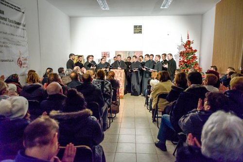 Seară duhovnicească la Centrul cultural-pastoral „Sfântul Ierarh Nicolae” din Arad Poza 26572