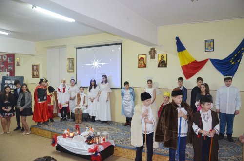 Liceul Ortodox „Episcop Roman Ciorogariu” din Oradea, la 10 ani  Poza 25938