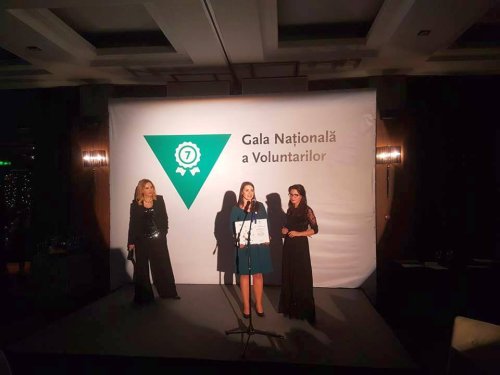 Proiecte ale Colegiului „Sfântul Nicolae“, premiate la Gala Naţională a Voluntarilor Poza 25164