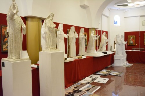 Concursul pentru statuile din faţa Catedralei Mitropolitane clujene, la final Poza 24646