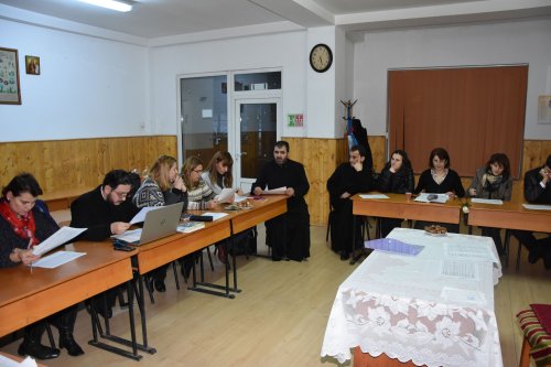 Întâlnire de lucru a profesorilor de religie din județul Caraș-Severin Poza 24508