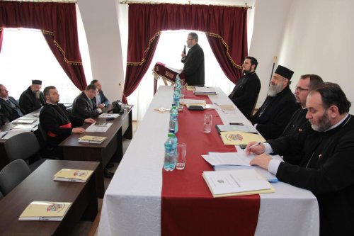 Şedinţele Consiliului şi Adunării eparhiale ale Arhiepiscopiei Alba Iuliei Poza 24486