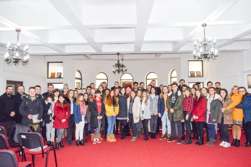 Reuniune a tinerilor ortodocşi români din Banatul de Munte Poza 24449