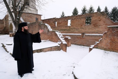 Căluiu, mănăstirea care vorbește de primul unificator al țării Poza 23834