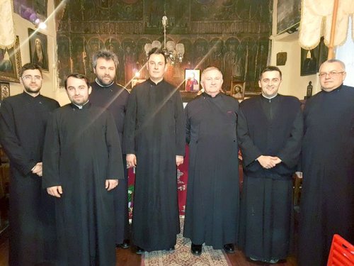 Cerc pastoral misionar în Parohia Dezna, Protopopiatul Sebiș Poza 23472