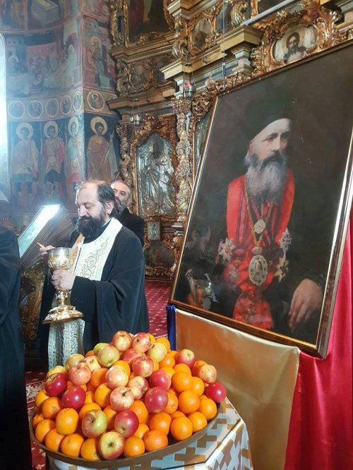 Episcopul Melchisedec Ştefănescu, comemorat la Roman Poza 23443
