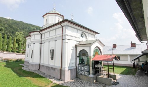 Mănăstirea Frăsinei, un Athos românesc Poza 23363
