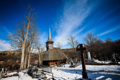 Biserica monument din satul Bica - Mănăstireni, judeţul Cluj Poza 23101