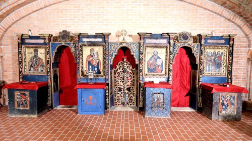 Icoane vechi expuse la Muzeul Episcopiei Maramureşului şi Sătmarului Poza 22974