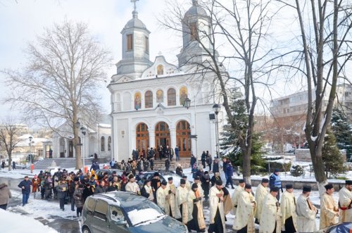 Procesiuni cu icoane în Duminica Ortodoxiei Poza 22945