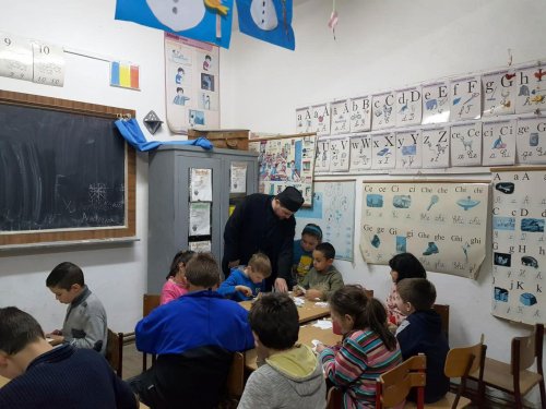 Ateliere creative cu copii din Parohia Delenii, Târnăveni Poza 22822