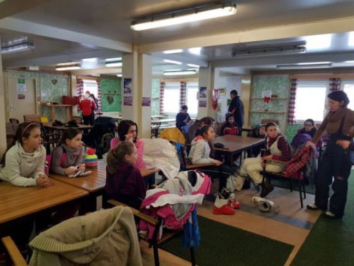 Elevi din Parohia Marpod, Agnita, au participat la cursuri de schi Poza 22813