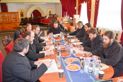 Ședință a Permanenței Consiliului eparhial la Caransebeș Poza 22637