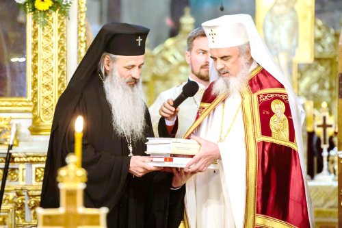 Vizita Patriarhului României în capitala Moldovei Poza 21337