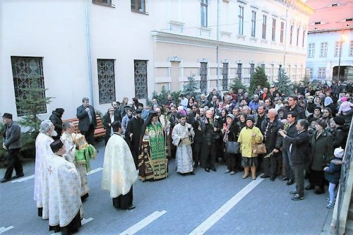 Slujiri arhierești și procesiuni în Sâmbăta lui Lazăr Poza 20871