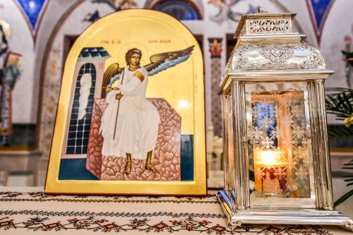 Sfânta Lumină de la Ierusalim va fi adusă în România de Sfintele Paști Poza 20694