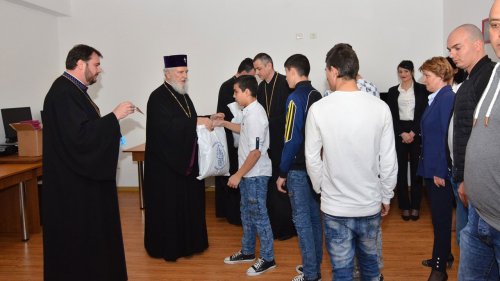 Daruri pentru copii în Arhiepiscopia Târgoviștei Poza 20642