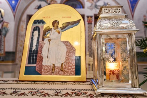 Sfânta Lumină de la Ierusalim va fi adusă în România de Sfintele Paști Poza 20632