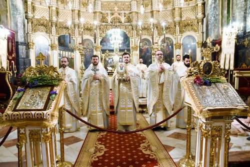 Patriarhul României la Biserica „Sfântul Spiridon”-Nou Poza 18521
