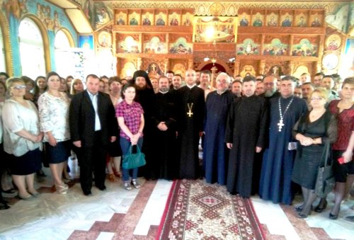 Cadre didactice de teologie și religie reunite în conferință la Oradea Poza 18340