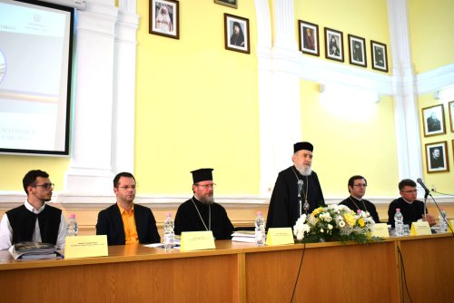Simpozion național la Facultatea de Teologie din Arad Poza 18286
