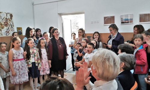 Eveniment caritabil la școala clujeană „Constantin Brâncuși” Poza 18060